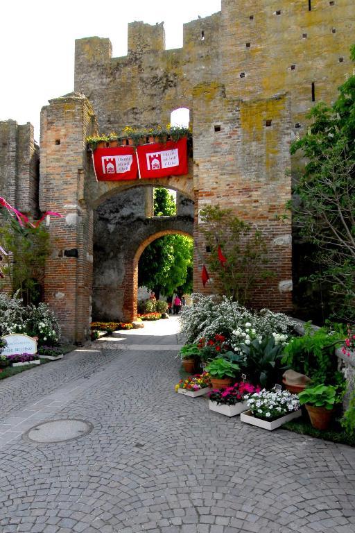 Antica Dimora Dell'Ortolano Apartamento Castellaro  Exterior foto