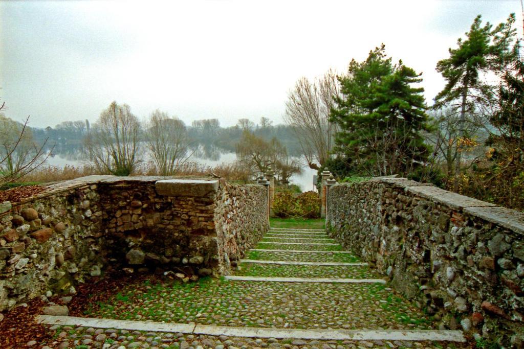 Antica Dimora Dell'Ortolano Apartamento Castellaro  Exterior foto